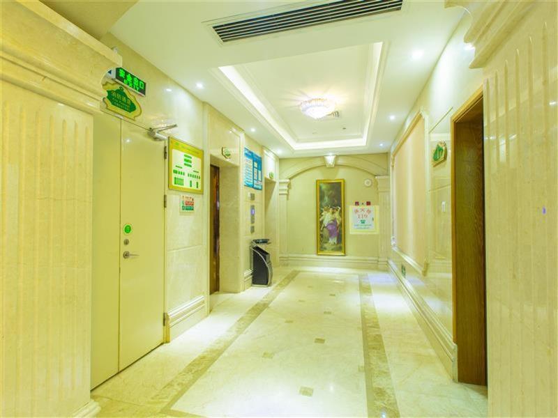Vienna Hotel Zhanjiang Coast Avenue Zewnętrze zdjęcie