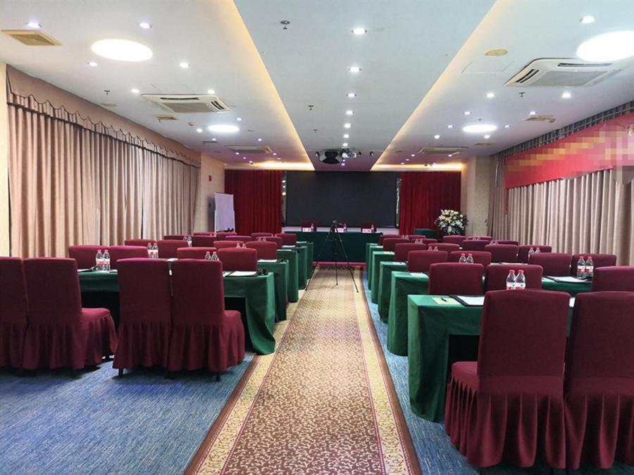 Vienna Hotel Zhanjiang Coast Avenue Zewnętrze zdjęcie