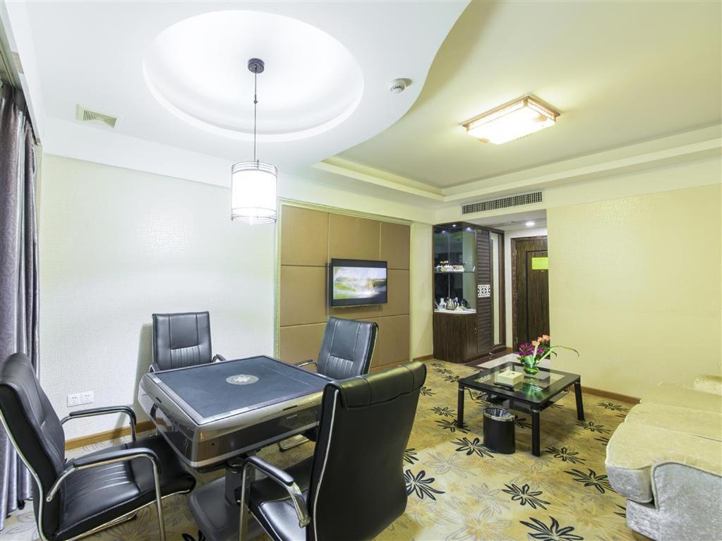 Vienna Hotel Zhanjiang Coast Avenue Zewnętrze zdjęcie
