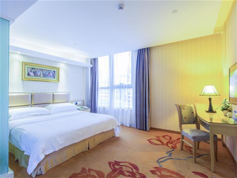 Vienna Hotel Zhanjiang Coast Avenue Zewnętrze zdjęcie